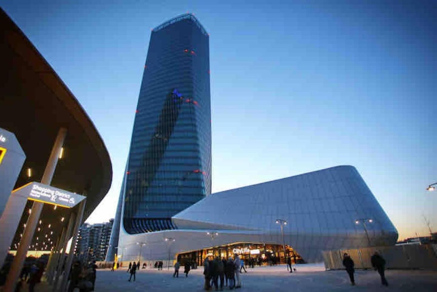 Under The Stars, City Life Milano, Corso Sempione Exteriör bild